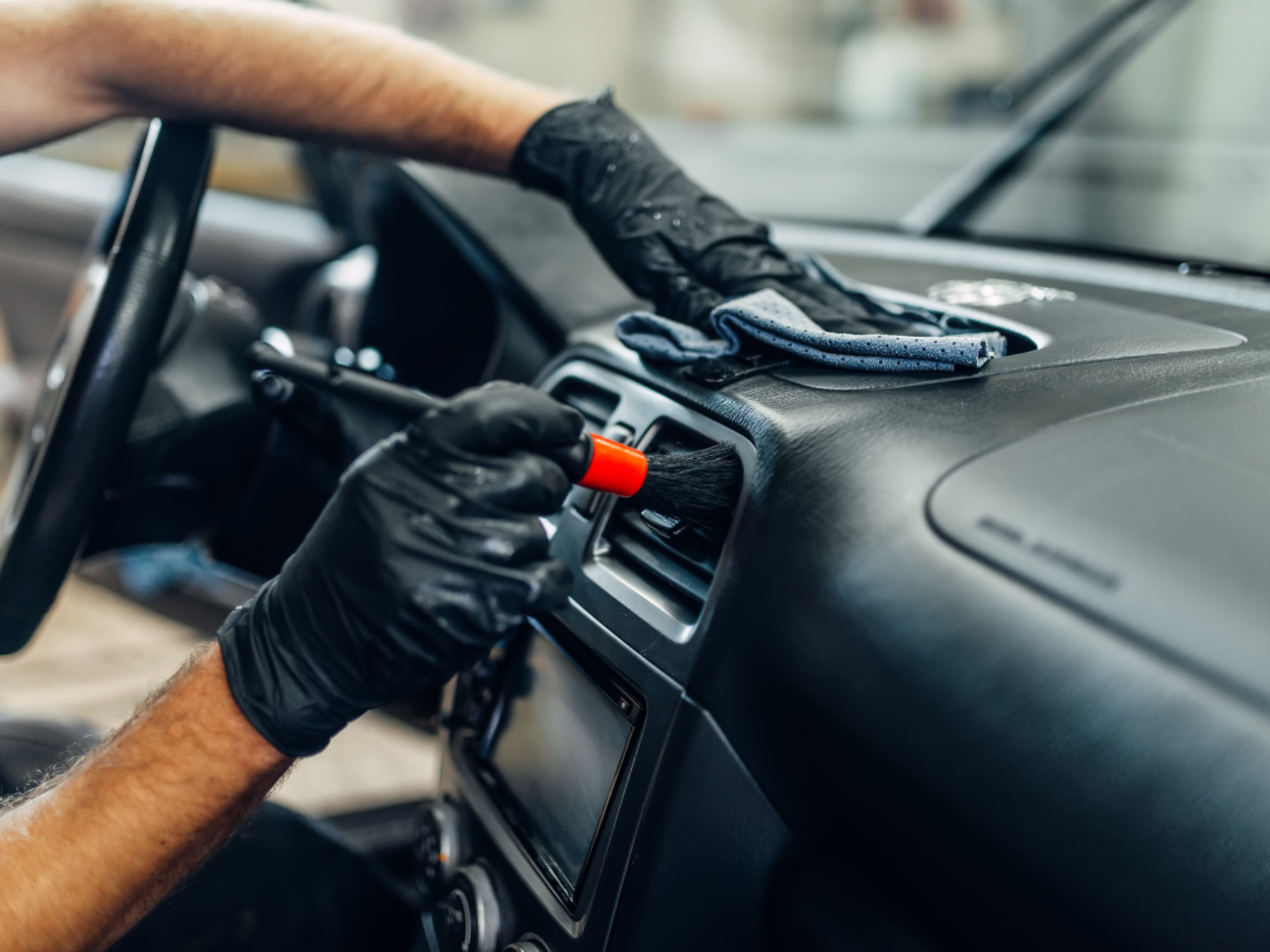 Renda Extra Trabalhando com Higienização de Automóveis
