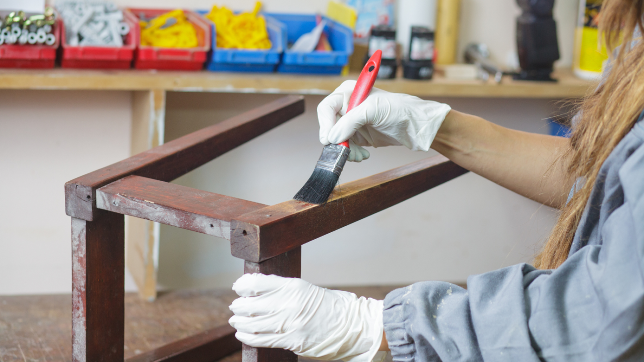 Guia Completo para Reforma e Pintura de Móveis Antigos